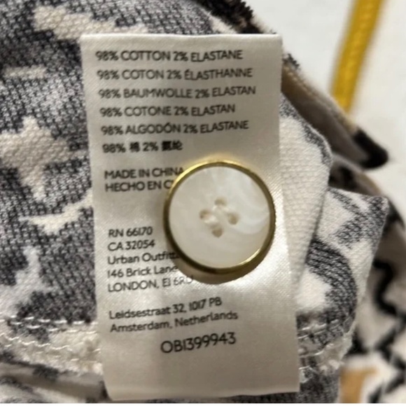 Anthropologie Barrel Corduroy cargo Pants - Picture 6 of 8